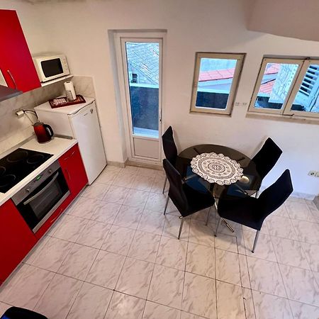Apartments Tudor Nikola Hvar Town Esterno foto