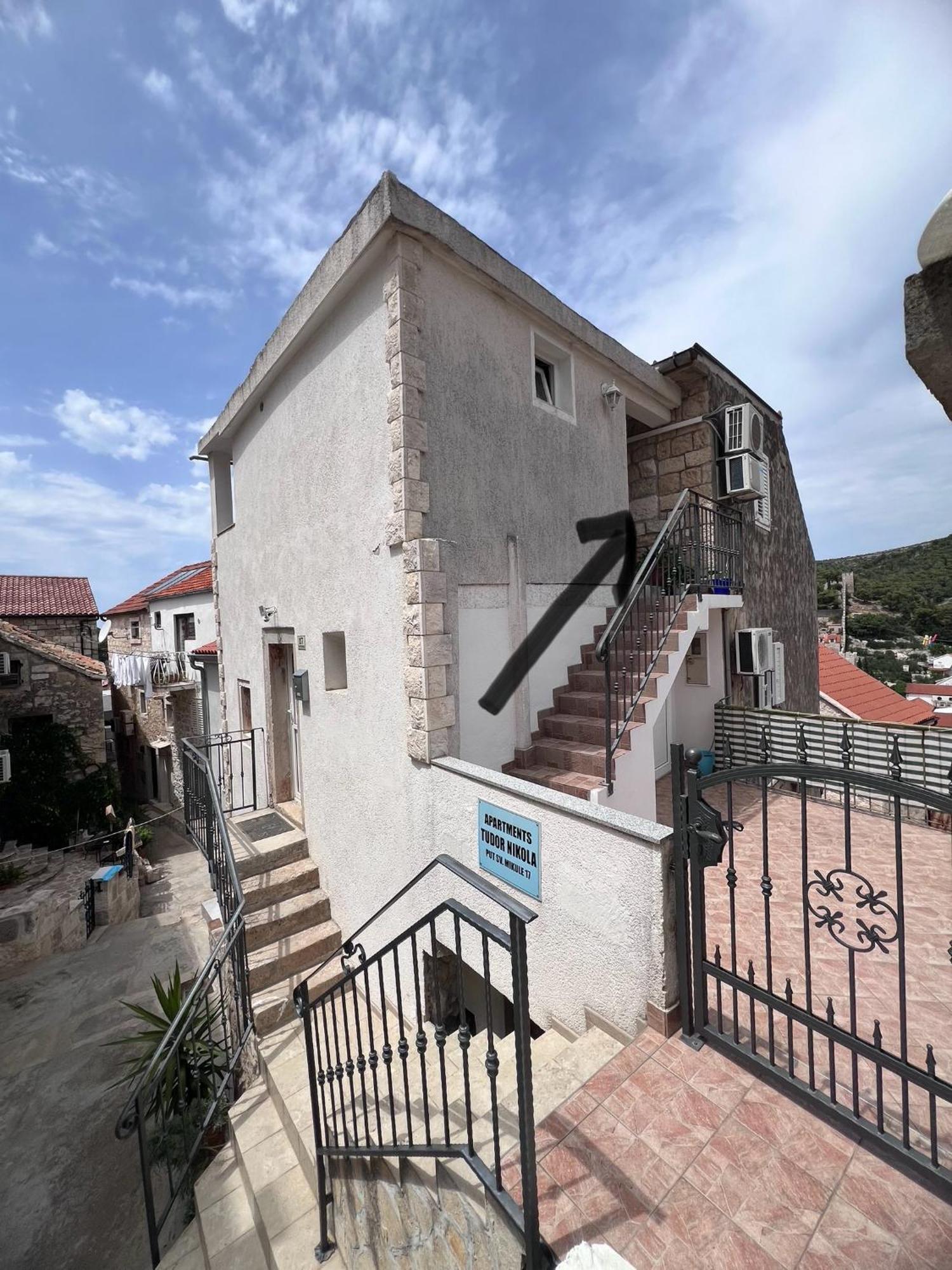Apartments Tudor Nikola Hvar Town Esterno foto